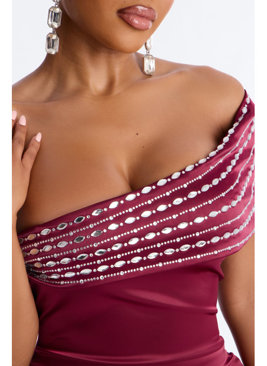 Атласна Сукня Максі 'Dream Moment'